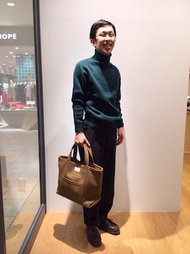 「Morris & Sons（モリスアンドサンズ）の【Morris & Sons】ジーロンラムタートルネックセーター MEN（ニット/セーター、グリーン系）」を使った、naoyakatoさん（メンズ・167cm）の秋コーディネート