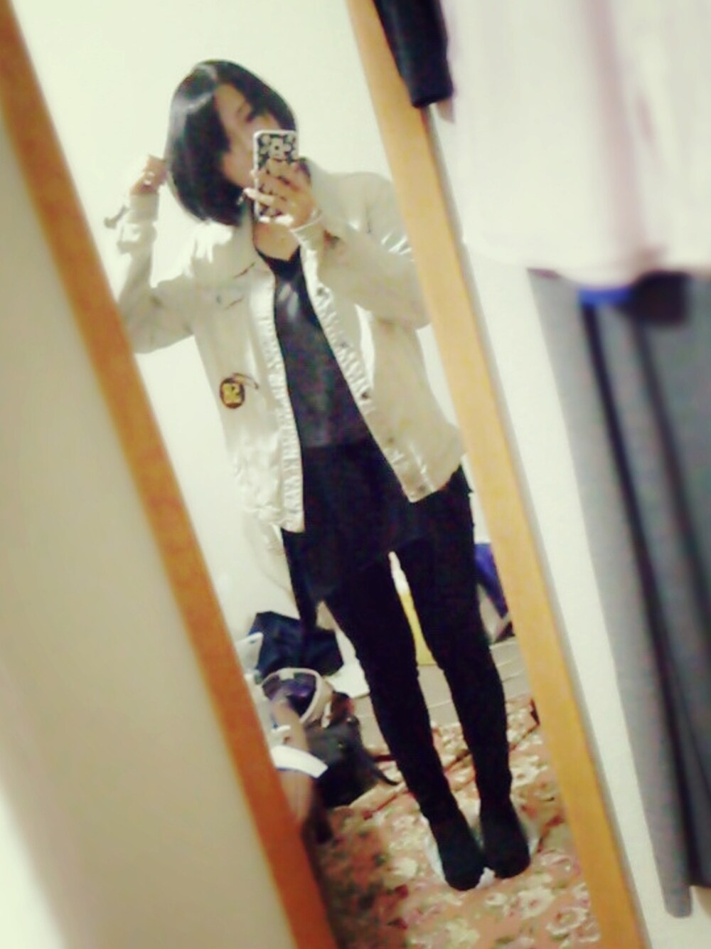 「???のアイテム（Tシャツ/カットソー、ブラック系）」を使った、meiさん（レディース・164cm）の秋コーディネートの1枚目の写真