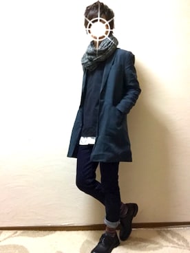 「靴下チラ見せ」｜「アイテム（チェスターコート）」を使った、yukiさん（メンズ・171cm）の冬コーディネート