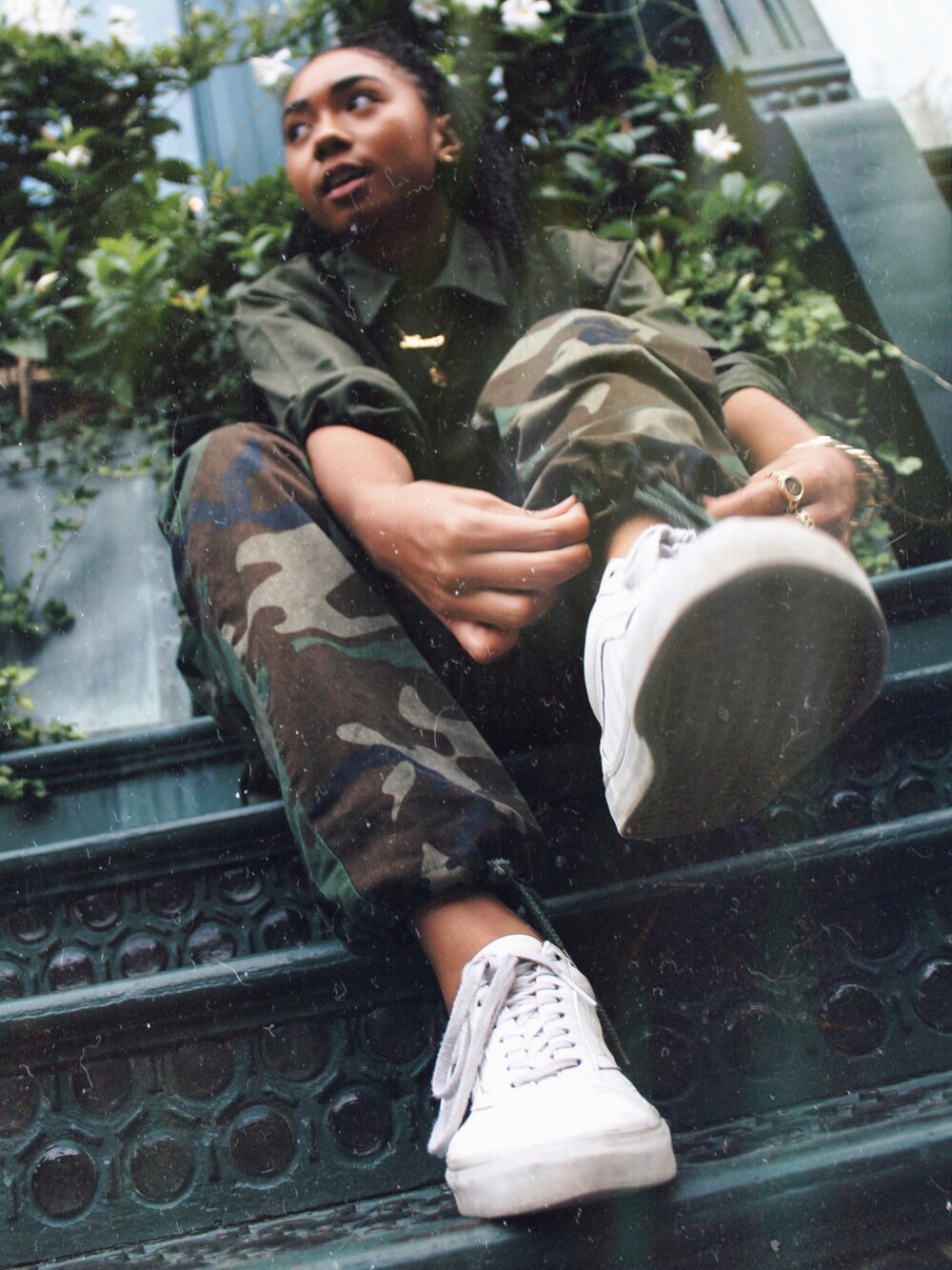 「gltkt、thrifted、CARGO PANT、camo、militaryjacket、military」｜「VINTAGEのアイテム（カーゴパンツ、その他）」を使った、Hisuiyabishさん（レディース・175cm）の夏コーディネートの1枚目の写真