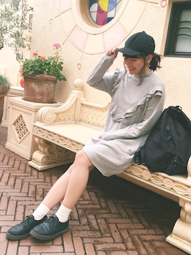 「DHOLIC（ディーホリック）のアイテム（その他シューズ）」を使った、かほこ。さん（レディース・161cm）の秋コーディネート