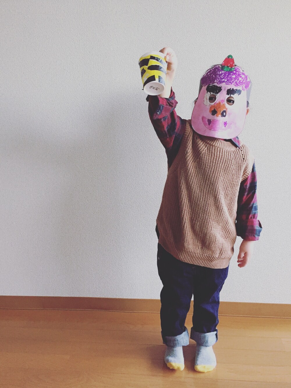 「節分、ピンク、シャツスタイル、チェックシャツ」｜「URBAN RESEARCH DOORS KIDSのDOORS　KidsDenim9分丈OW（デニムパンツ、ブルー系）」を使った、Kanさん（キッズ・100cm）の冬コーディネートの1枚目の写真