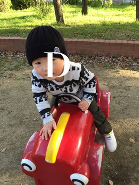 「Design Tshirts Store graniph（デザイン　ティーシャツ　ストア　グラニフ）のムーミンキッズスウェット(ニョロニョロボーダー)（スウェット、ベージュ系）」を使った、ーtsukーさん（キッズ）の春コーディネート