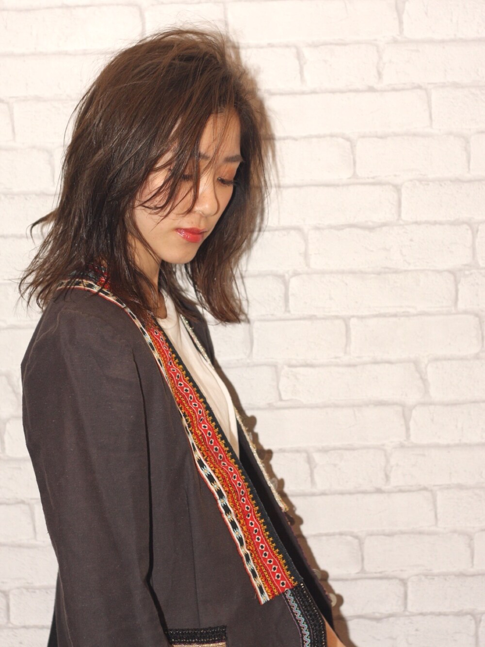 「hair、アッシュベージュ、レイヤー」｜「古着のアイテム（ジャケット/アウター、その他）」を使った、mako_sakihisaさん（レディース・156cm）の冬コーディネートの1枚目の写真