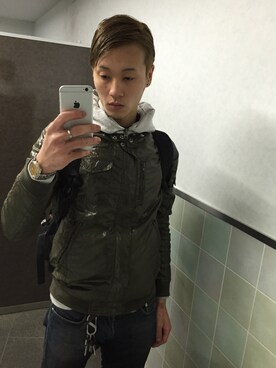 「アイテム（ナイロンジャケット、グリーン系）」を使った、shoooooriさん（メンズ・176cm）の冬コーディネート