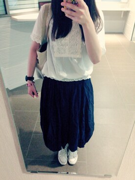 「LOWRYS FARM（ローリーズファーム）のアイテム（トップス、ホワイト系）」を使った、mayuさん（レディース・156cm）の春コーディネート