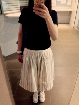 「LOWRYS FARM（ローリーズファーム）のアイテム（Tシャツ/カットソー、ブラック系）」を使った、mayuさん（レディース・156cm）の春コーディネート