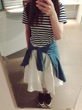 「niko and...（ニコアンド）のアイテム（Tシャツ/カットソー、ブルー系）」を使った、mayuさん（レディース・156cm）の夏コーディネート