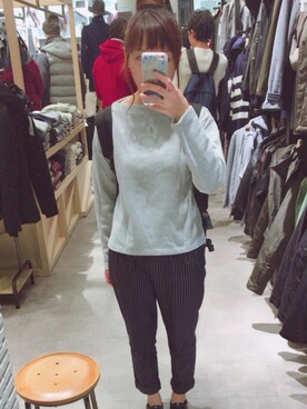 「LOWRYS FARM（ローリーズファーム）のアイテム（Tシャツ/カットソー、グレー系）」を使った、mayuさん（レディース・156cm）の秋コーディネート
