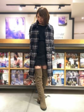 「レースワンピース」｜「アイテム（ステンカラーコート）」を使った、DEICYさん（レディース・152cm）の秋コーディネート