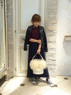 「アイテム（バッグ、ホワイト系）」を使った、DEICYさん（レディース・159cm）の秋コーディネート