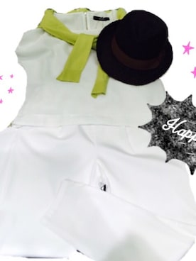 Yanagi Yumiさんのコーディネート