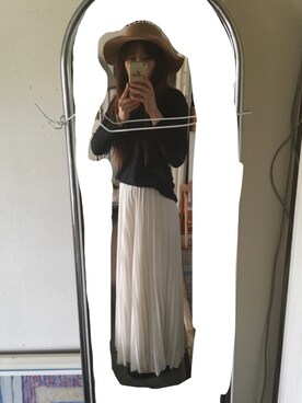 「UNIQLO（ユニクロ）のWOMEN シフォンプリーツスカート（スカート、ホワイト系）」を使った、Erioさん（レディース・157cm）の秋コーディネート