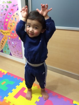 「adidas（アディダス）のアイテム（オールインワン・サロペット）」を使った、MIRAITOさん（キッズ・100cm）の冬コーディネート