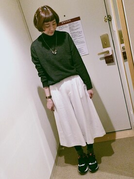 「お買い物」｜「アイテム（アナログ腕時計）」を使った、ジュリさん（レディース・163cm）の冬コーディネート