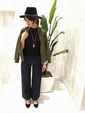 「SpRay（スプレイ）のアイテム（MA-1）」を使った、SpRay名古屋茶屋店さん（レディース・168cm）の秋コーディネート