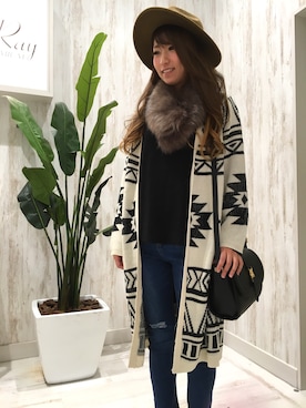 「アイテム（ネックウォーマー/スヌード）」を使った、SpRay名古屋茶屋店さん（レディース・157cm）の冬コーディネート