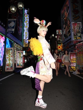 「Sophia Webster（ソフィアウェブスター）のアイテム（サンダル）」を使った、中川友里 yurinakagawa   さん（レディース・163cm）の冬コーディネート