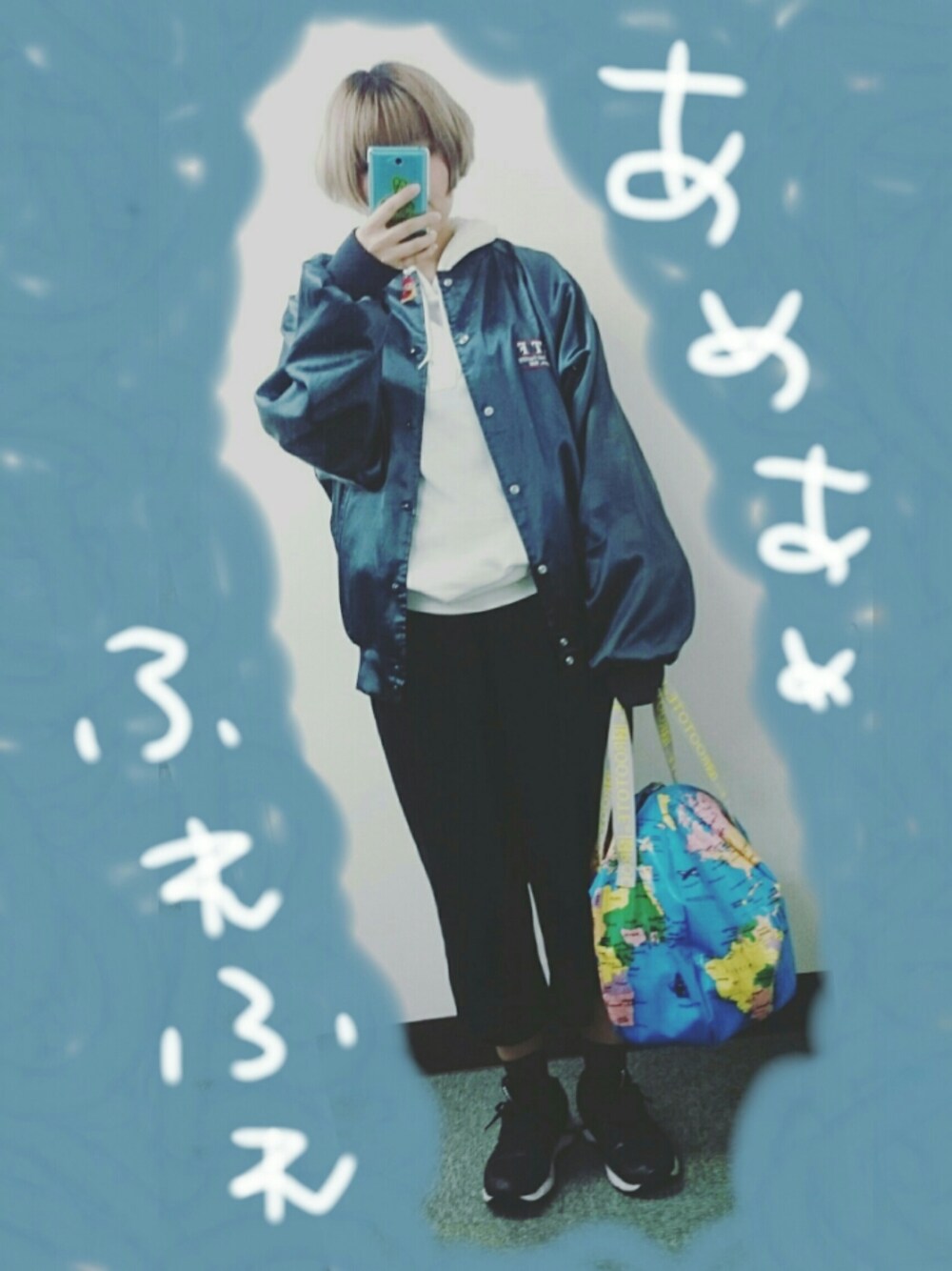 「雨の日コーデ、カジュアル、ボーイッシュ、ブルゾン、パーカー、水曜日のカンパネラ、used、Dot＆Stripes CHILD　WOMAN、tutuanna、saucony」｜「tutuannaのアイテム（ソックス/靴下、ブラック系）」を使った、ちろるさん（レディース・162cm）の秋コーディネートの1枚目の写真