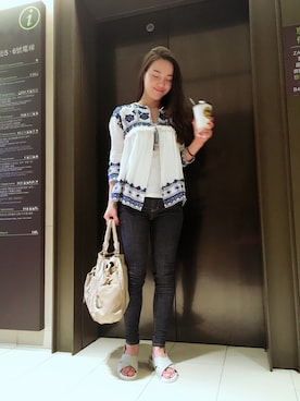 「MEIER.Q（マイヤーキュー）のアイテム（シューズ）」を使った、Joさん（レディース・160cm）の秋コーディネート