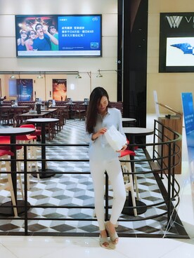 「MEIER.Q（マイヤーキュー）のアイテム（シューズ）」を使った、Joさん（レディース・160cm）の秋コーディネート