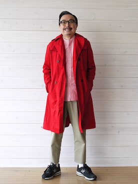 「カラーコート」｜「アイテム（トレンチコート）」を使った、Motoshi Tozawaさん（メンズ・168cm）の春コーディネート