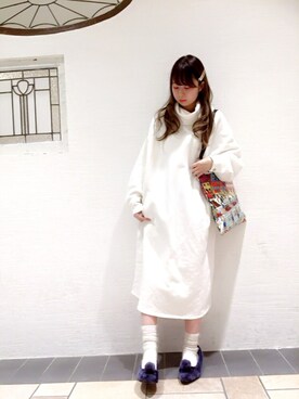 「スウェットワンピース」｜「アイテム（その他シューズ）」を使った、さやさんさん（レディース・157cm）の冬コーディネート