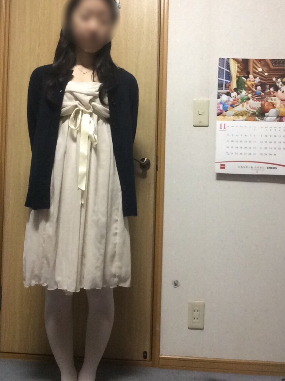 「パーティースタイル、大人になりたい、白タイツ」｜「no brandのアイテム（ドレス、ホワイト系）」を使った、けにゃさん（レディース・155cm）の冬コーディネートの1枚目の写真