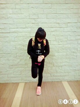 「Gimme Five（ギミーファイブ）のアイテム（トップス）」を使った、マ サ キさん（メンズ・151cm）の春コーディネート
