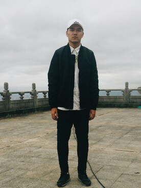 「PULL&BEAR（プルアンドベア）のアイテム（ミリタリージャケット）」を使った、蘇子強さん（メンズ・176cm）の春コーディネート