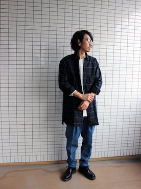 「BLACK&BLUE（ブラックアンドブルー）のアイテム（トップス）」を使った、ロイド・エフダブリューさん（メンズ・176cm）の秋コーディネート