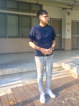 「plain-me（プレインミー）のアイテム（チノパンツ、シルバー系）」を使った、Yongさん（メンズ・180cm）の冬コーディネート