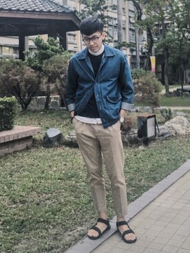 「plain-me（プレインミー）のアイテム（チノパンツ、ベージュ系）」を使った、Yongさん（メンズ・180cm）の冬コーディネート