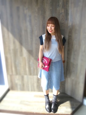 「アイテム（クラッチバッグ、レッド系）」を使った、cozueさん（レディース・149cm）の春コーディネート