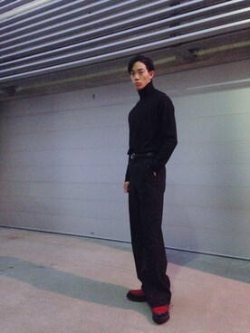 「JOHN LAWRENCE SULLIVAN（ジョンローレンスサリバン）のCUT&SEWN（Tシャツ/カットソー、ブラック系）」を使った、Yamazoe_Takuroさん（メンズ・185cm）の秋コーディネート