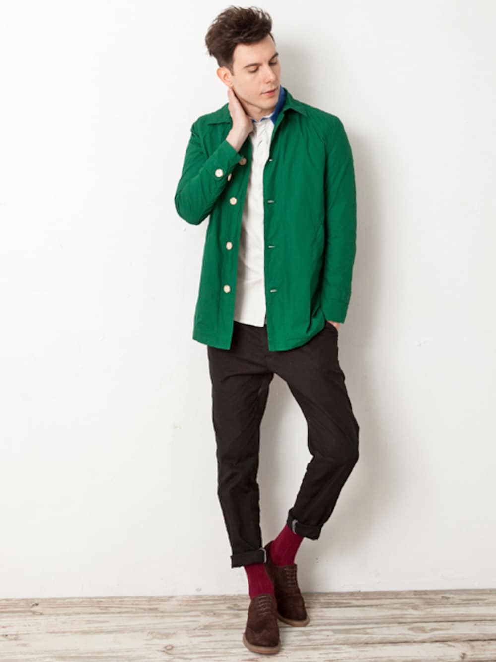 「 SUEDE、 SHOES、 leather shoes、Wing tips」｜「WHILEの質感英倫 翼紋雕花麂皮牛津鞋（ドレスシューズ、ブラウン系）」を使った、WHILEさん（メンズ・183cm）の春コーディネートの1枚目の写真