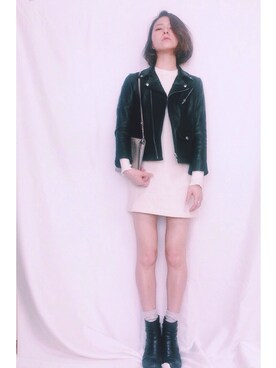 「ADAM ET ROPE'（アダムエロペ）のアイテム（ライダースジャケット）」を使った、古家亜季さん（レディース・164cm）の秋コーディネート