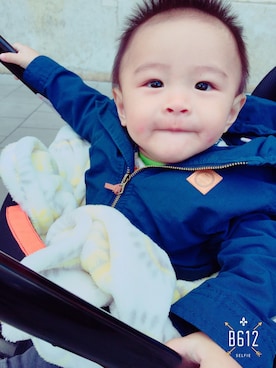 「アイテム（マウンテンパーカー、ブルー系）」を使った、adambabyさん（キッズ・70cm）の秋コーディネート