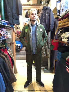 「ボヘミアンズ」｜「アイテム（ジャケット/アウター）」を使った、すずき ともたかさん（メンズ・183cm）の冬コーディネート