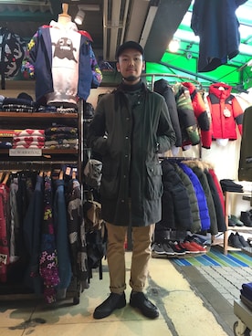 「アイテム（その他アウター）」を使った、すずき ともたかさん（メンズ・183cm・20代）の冬コーディネート