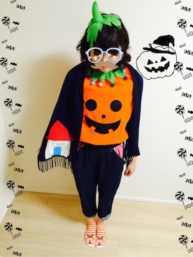 「SNOWPY（スノウピー）のアイテム（パンツ）」を使った、まるこさん（レディース・164cm）の秋コーディネート