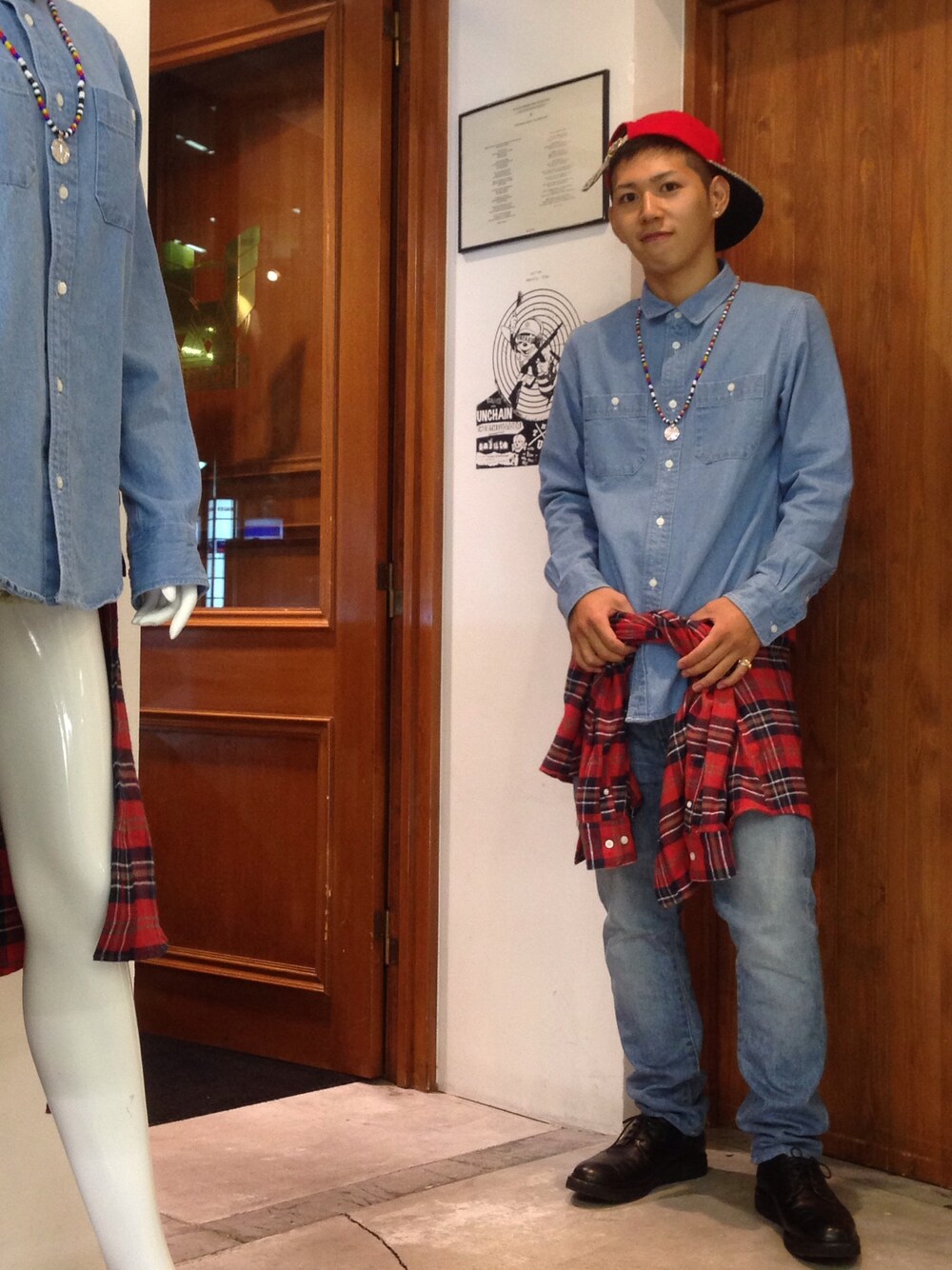 「PHENOMENON、AMBUSH、publicimage、JOHN LAWRENCE SULLIVAN、check shirt、denim、グランジ、デニムシャツ」｜「PHENOMENONのアイテム（シャツ/ブラウス、ブルー系）」を使った、HIROSHIさん（メンズ・167cm）の秋コーディネートの1枚目の写真