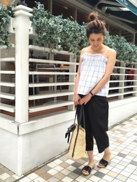 「FRAMeWORK（フレームワーク）のアイテム（トップス）」を使った、eripoyoさん（レディース・164cm）の夏コーディネート