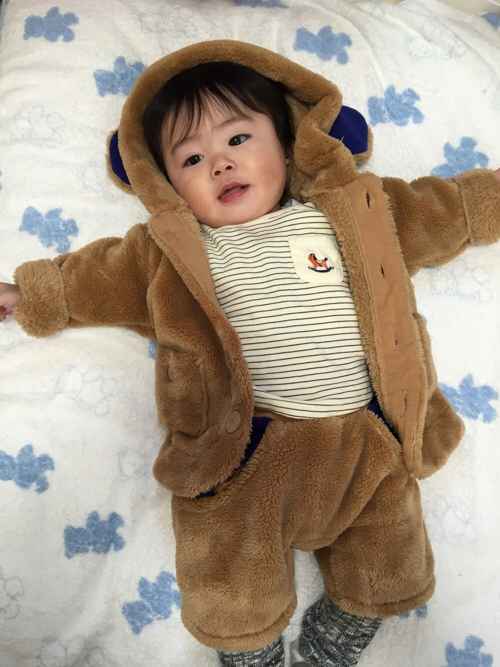 「男の子、5ケ月、リトルサニー、おさるさん」｜「little sunnyのアイテム（その他アウター、ブラウン系）」を使った、たそさん（キッズ・70cm）の冬コーディネートの1枚目の写真