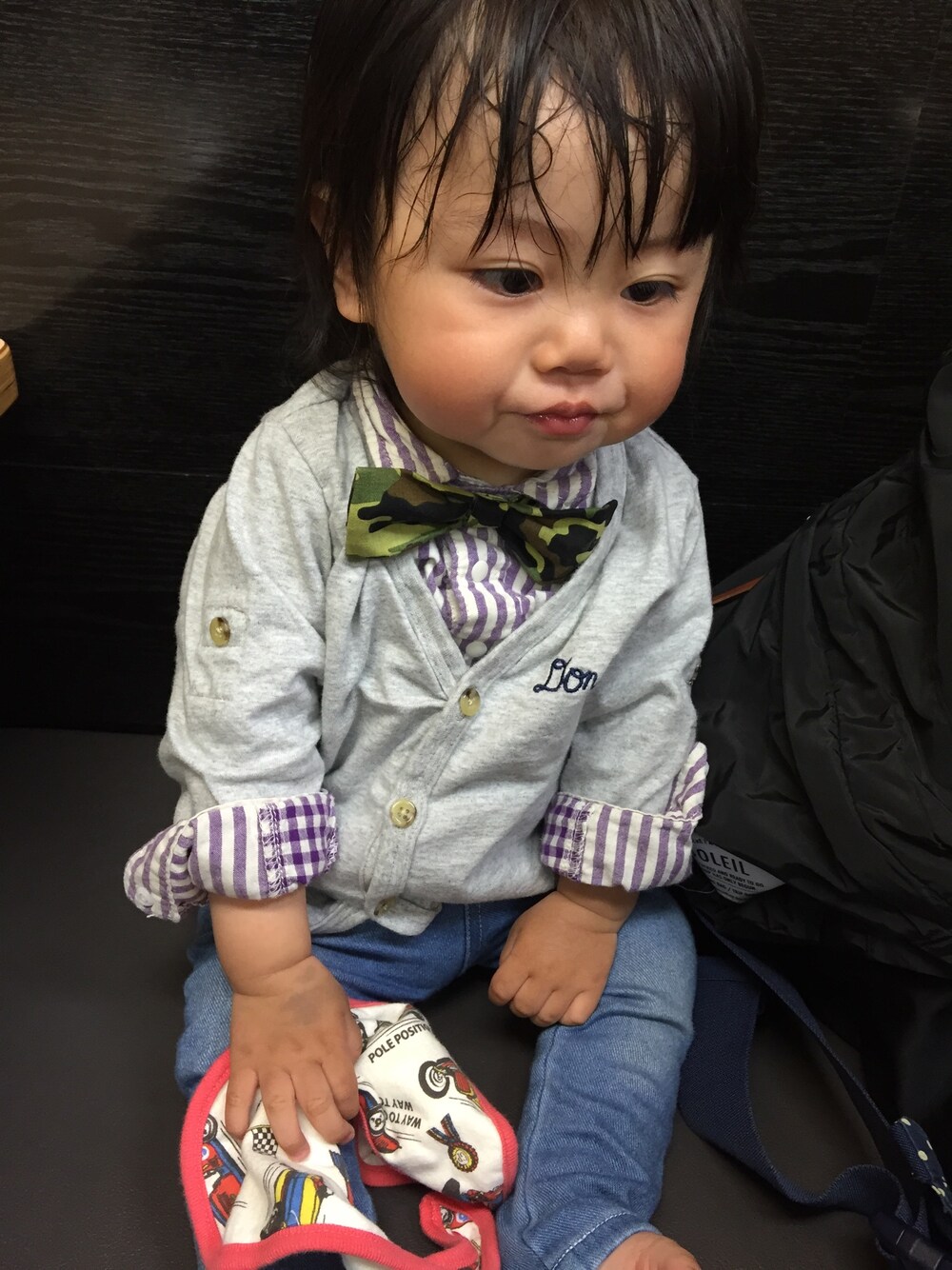 「男の子、9ヵ月、エフオーキッズ、ｱﾝﾊﾟｻﾝﾄﾞ」｜「F.O.KIDSの蝶ネクタイ付シャツ（シャツ/ブラウス、パープル系）」を使った、たそさん（キッズ・70cm）の春コーディネートの1枚目の写真