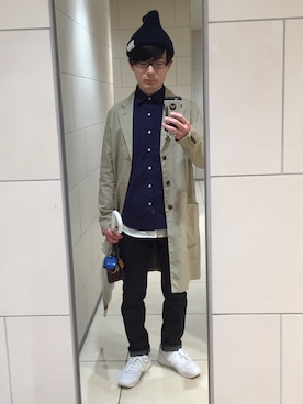 「ホワイトスニーカー」｜「アイテム（チェスターコート）」を使った、shinotakaさん（メンズ・163cm）の春コーディネート