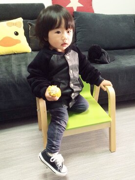 「アイテム（ライダースジャケット）」を使った、A有一只猫さん（キッズ・80cm）の冬コーディネート