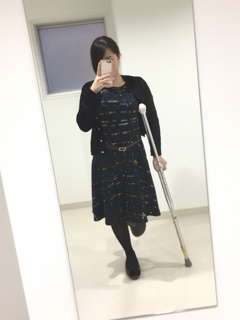 「フランス製、ワンピース、シック、オトナ女子」｜「FAS FILLE A SUIVRE PARISのアイテム（ワンピース、その他）」を使った、MIOさん（レディース・157cm）の冬コーディネートの1枚目の写真