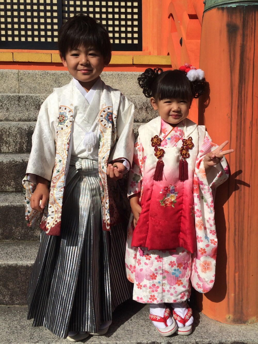 「七五三、お参り」｜「ブランド不明のアイテム（浴衣、ピンク系）」を使った、may.さん（キッズ・80cm）の秋コーディネートの1枚目の写真