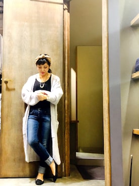「BEAMS（ビームス）のアイテム（ヘアバンド、ベージュ系）」を使った、（株）midoriさん（レディース）の秋コーディネート